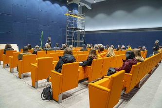 FIRENZE - Apre lAstra in piazza Beccaria