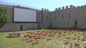 CINEMA AL CASTELLO PRATO 2024 - Dal 14 giugno al via l'arena estiva