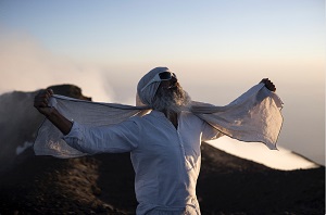 PIETRA MADRE - Quattro personaggi intorno ad un vulcano