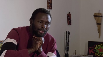 MAMADOU KOUASSI PIL ADAMA. LA LOTTA DELLA MIGRAZIONE - Un piccolo e rigoroso oggetto di esperienza urgente