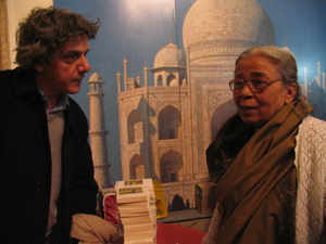 Mahasweta Devi accompagna al Festival Internazionale del Film di Roma 2010 la pellicola 