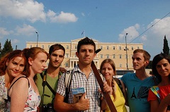 THE GUIDE - In giro per Atene, turisti da tutto il mondo