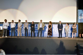 ISOLA DEL CINEMA - Pif e il Premio dei giornalisti all'Isola