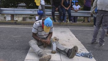 VENEZUELA - Il Petrolio e la sua Maledizione